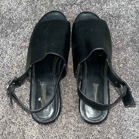 Black Platform Sandals - Picture 6 of 8